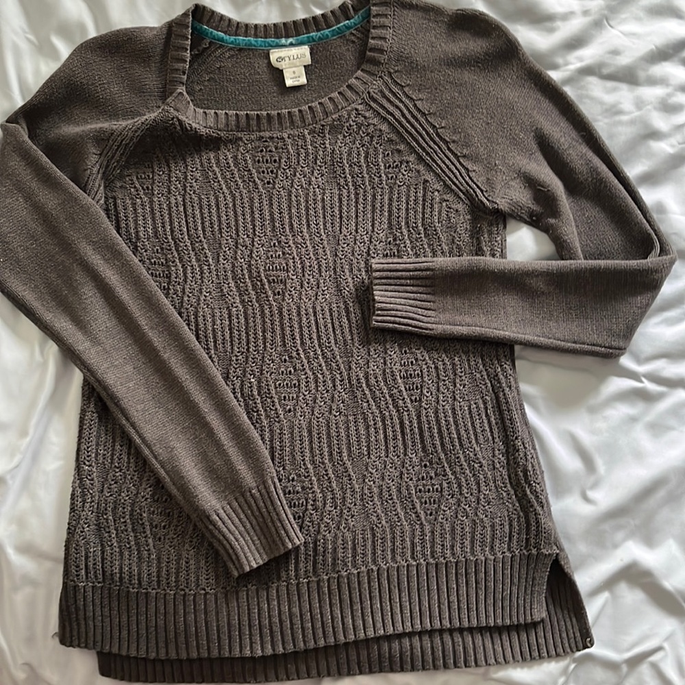 Dark grey sweater, small